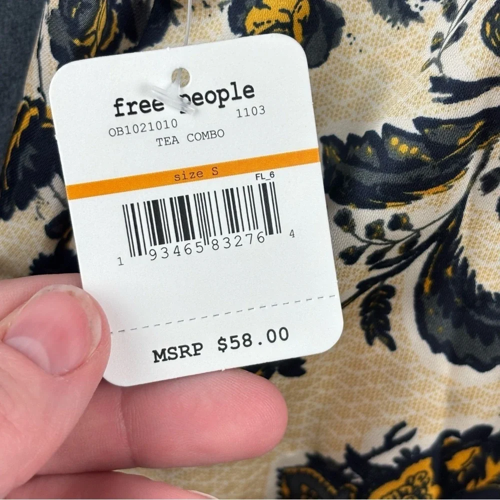 NWT Free People Women’s Solstice Satin Camisole Oversized sz Small in Tea Combo